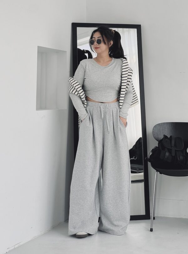 超顯腰細彈力下圓弧罩杯素踢/5色