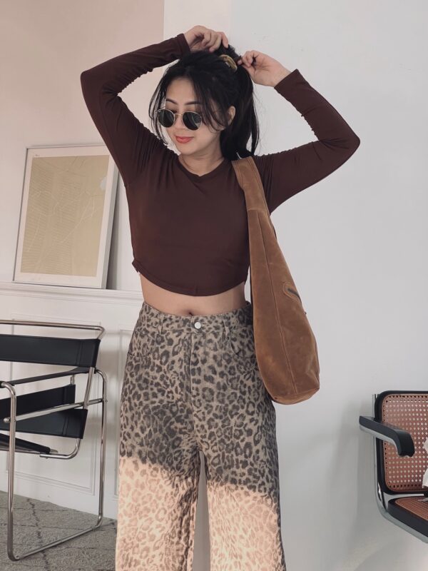 超顯腰細彈力下圓弧罩杯素踢/5色