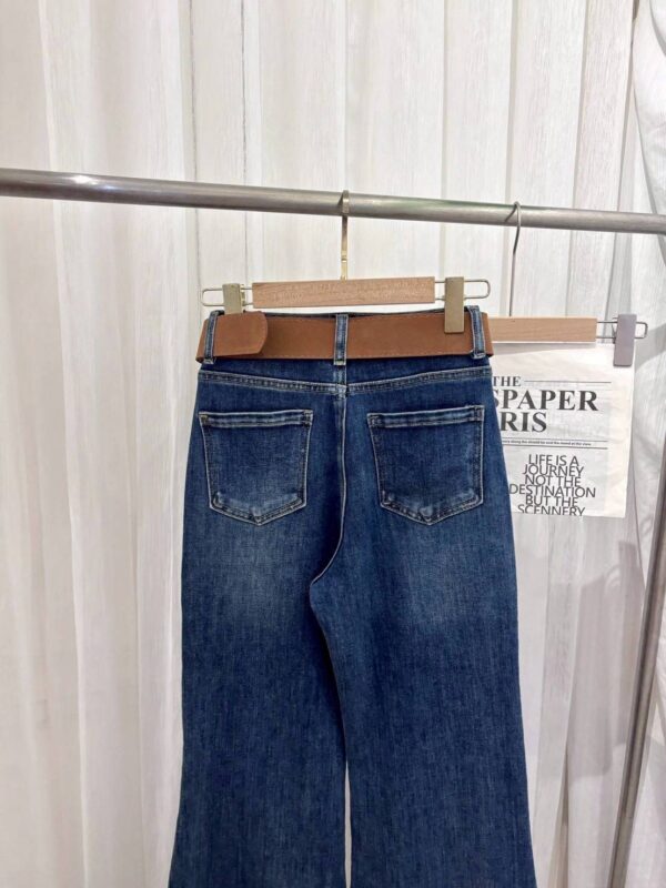 一天熱賣50件***彈力合身顯瘦喇叭褲