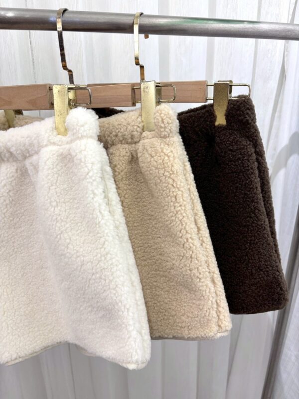 [熱賣加開預購]柔軟羊羔毛短褲/3色