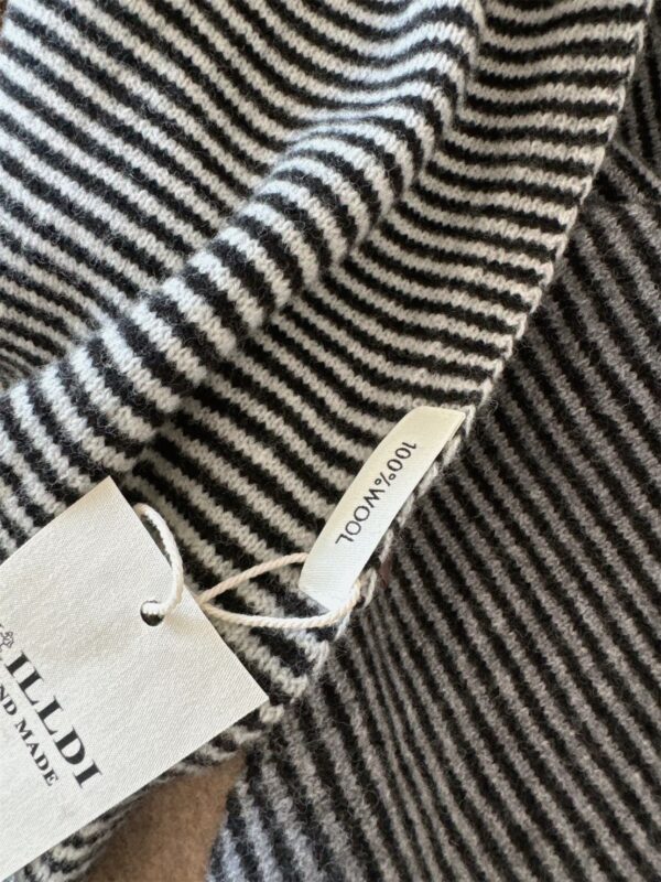 [秋冬搭配好單品]100%羊毛三角巾